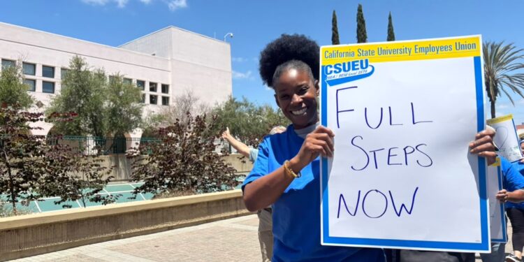 Empleados universitarios alzan la voz en California ante posible huelga estatal
