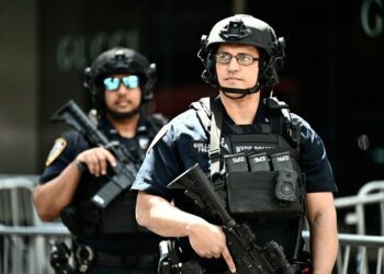 Ataque deja cinco heridos en estación del metro en Nueva York
