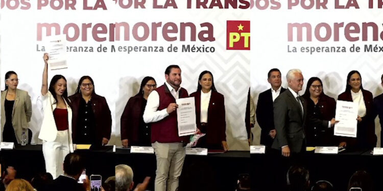 Diez aspirantes de BC inician registro para la coordinación estatal en Morena