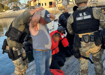Operativo marítimo deja nueve detenidos de nacionalidad mexicana en Coronado Island
