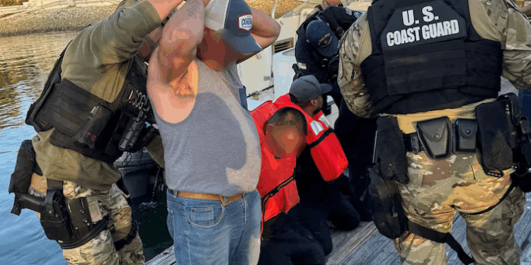Operativo marítimo deja nueve detenidos de nacionalidad mexicana en Coronado Island