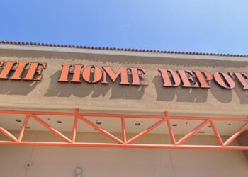 Tres arrestados por robo en tiendas de San Diego