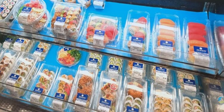 Condado demanda a empresas de sushi por presunta explotación laboral