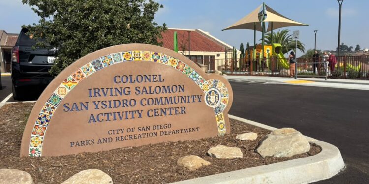 San Ysidro reabre centro comunitario renovado