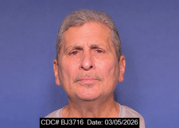 Buscan a hombre que huyó de programa de reingreso en San Diego