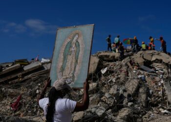 Se incrementa a más de 5 mil los fallecidos por terremotos en Venezuela