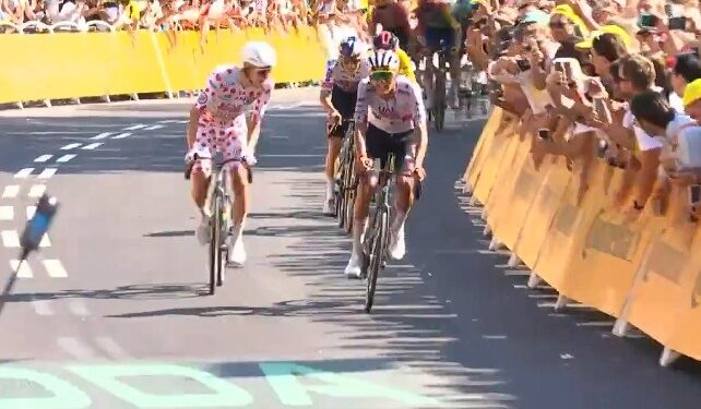 Isaac del Toro gana la segunda etapa del Tour de Francia