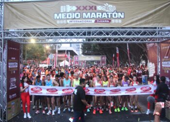 6 mil atletas participaron en el Medio Maratón Internacional Tijuana 2026