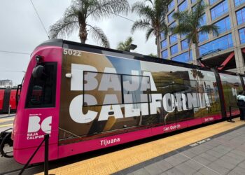 Impulsan turismo transfronterizo con nueva campaña publicitaria en transporte público