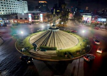 Iluminan la Glorieta Cuauhtémoc en Tijuana