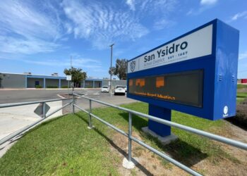 Lanzan campaña unificada para renovar la junta escolar de San Ysidro