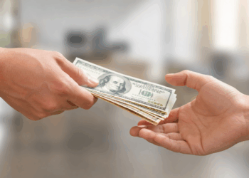 California subirá salario mínimo en 2027
