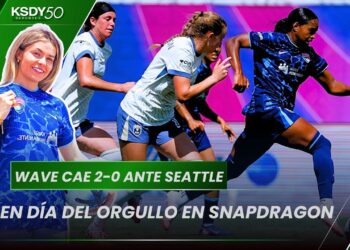 WAVE TROPIEZA ANTE SEATTLE EN UNA CALUROSA TARDE DEL ORGULLO