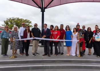 Sweetwater District inaugura mejoras en Castle Park High