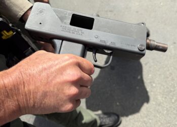 Programa de entrega voluntaria de armas en Chula Vista reúne 65 armas