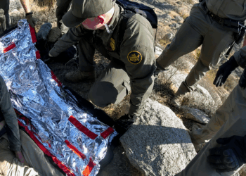 Rescatan a persona con golpe de calor en la sierra de Jacumba