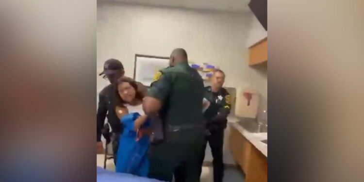 Madre e hija ecuatorianas son detenidas por ICE tras ser atendidas en hospital de Florida luego de accidente