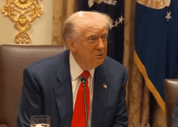 Trump anuncia acuerdo petrolero con Venezuela para duplicar reservas de EUA