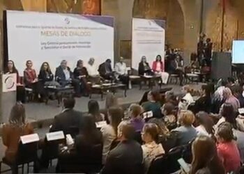 FGR participa en mesas de diálogo para construir Ley General contra el feminicidio en México