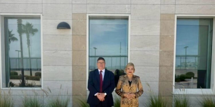 Fiscal de Baja California y cónsul de EU acuerdan fortalecer colaboración en seguridad fronteriza