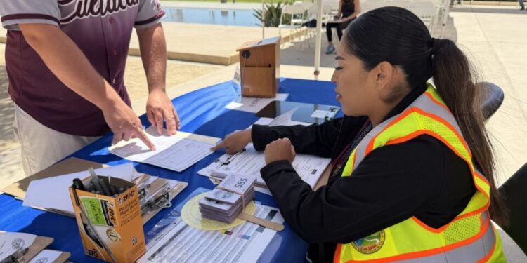 Condado de San Diego ofrecerá servicios exprés de apostilla y registro de parejas