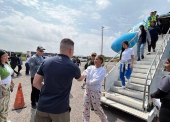 Venezuela recibió a 147 migrantes deportados de Estados Unidos