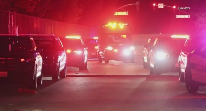 Tiroteos en partidos de futbol americano en California dejan un muerto y pánico en dos ciudades