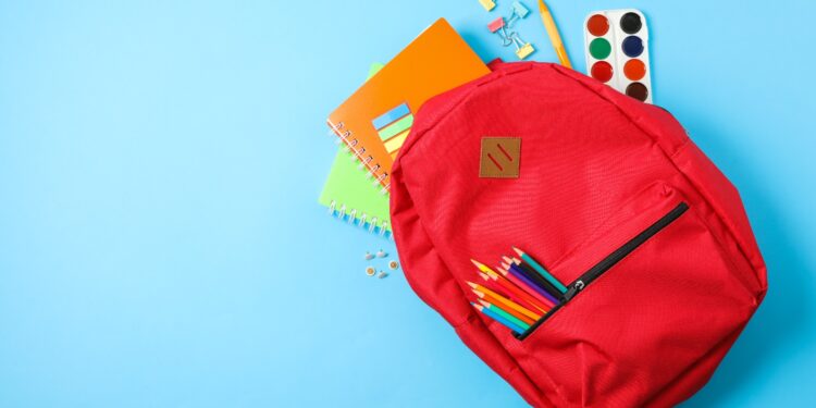 Entregarán mochilas gratuitas este sábado en San Diego