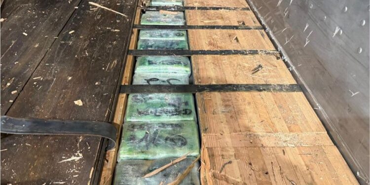 Aseguran 249 kilos de cocaína y fentanilo en la Garita de Otay