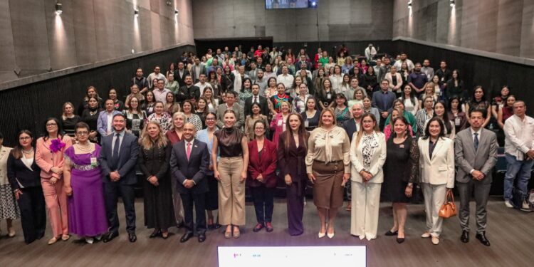 Encuentro Nacional de Mujeres aborda retos de la participación política femenina en Tijuana