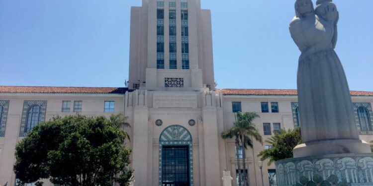 Oficinas del condado de San Diego cerrarán el lunes 7 de septiembre por el Día del Trabajo.