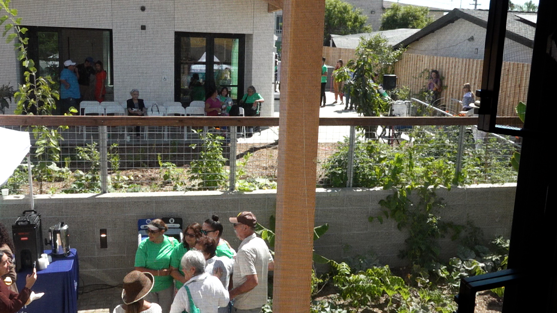 transforman-terreno-abandonado-en-centro-comunitario-resiliencia-climatica