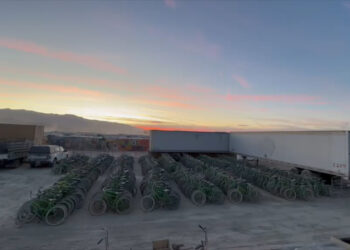 Desde el Festival Burning Man en Nevada llegan a Tijuana más de 500 bicicletas