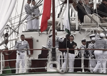 Buque Escuela Cuauhtémoc llega a San Diego y abre sus puertas al público