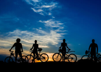 Bicicletas abandonadas en Burning Man cruzan a Tijuana con causa social