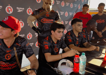Gil Mora en Tijuana: aficionados sueñan con Europa