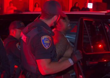 Arrestan a seis por golpiza brutal en complejo residencial