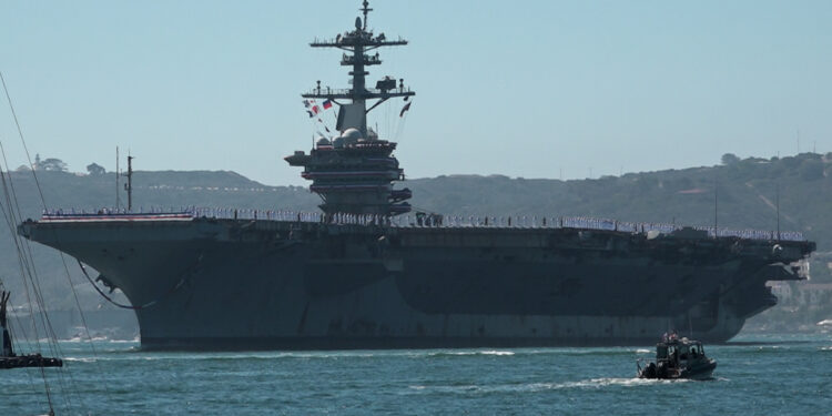 De regreso en San Diego el USS Abraham Lincoln tras misión histórica en alta mar