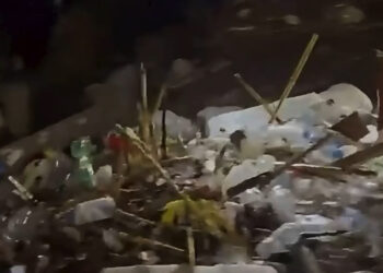 Alcalde de Tijuana advierte sobre sanciones por tirar basura que obstruye pluviales en Tijuana