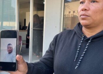 Familias exigen al Gobierno mexicano buscar a siete migrantes desaparecidos tras naufragio en Ensenada